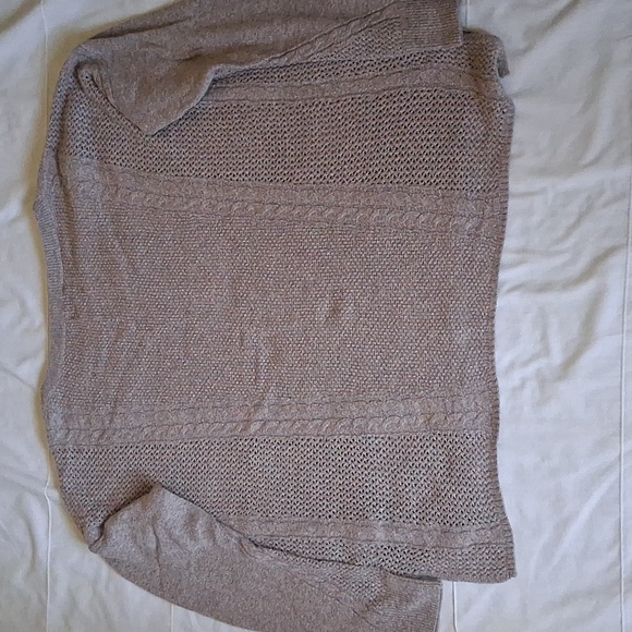 American Eagle Outfitters Sweater - Picture 3 of 4